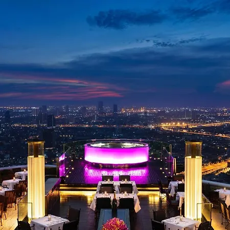 Tower Club At Lebua Hotel Bangkok Exterior photo View from the bar